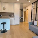 Modern Urban Retreat & Private Parking * Vilnius