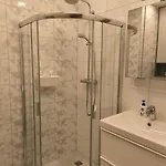 Butas Modern Urban Retreat & Private Parking *