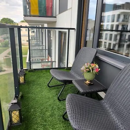 Apartment Modern Urban Retreat Free Private Parking & Balcony Vilnius