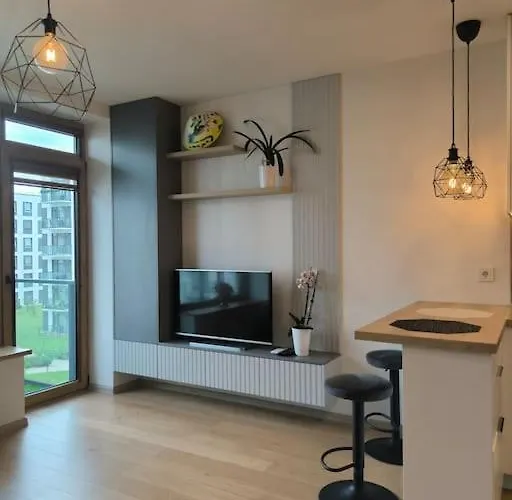 Modern Urban Retreat & Private Parking