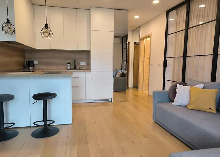 Modern Urban Retreat & Private Parking * Vilnius