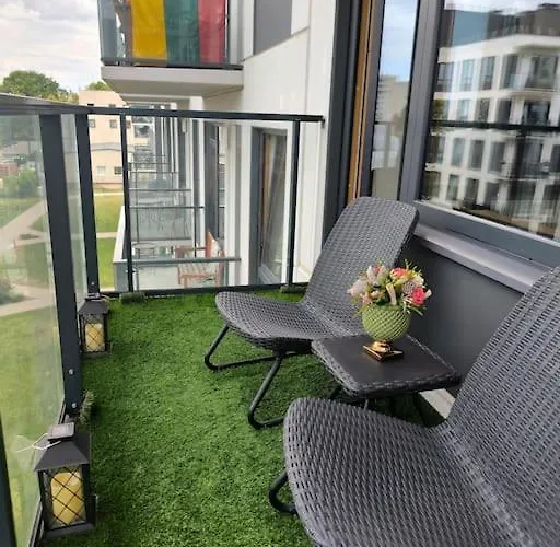 アパート Modern Urban Retreat & Private Parking ヴィリニュス